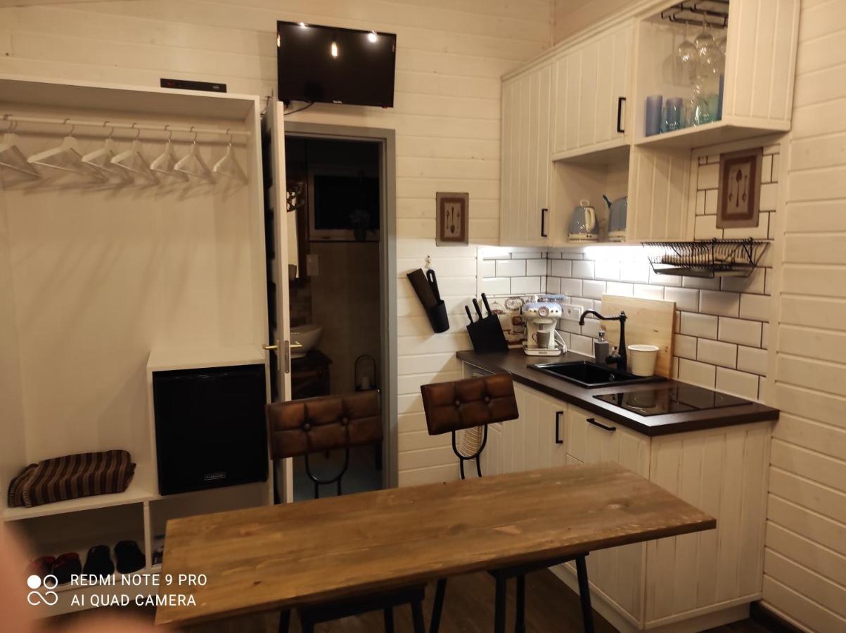 Feliz Apartman Gyula Ngoại thất bức ảnh